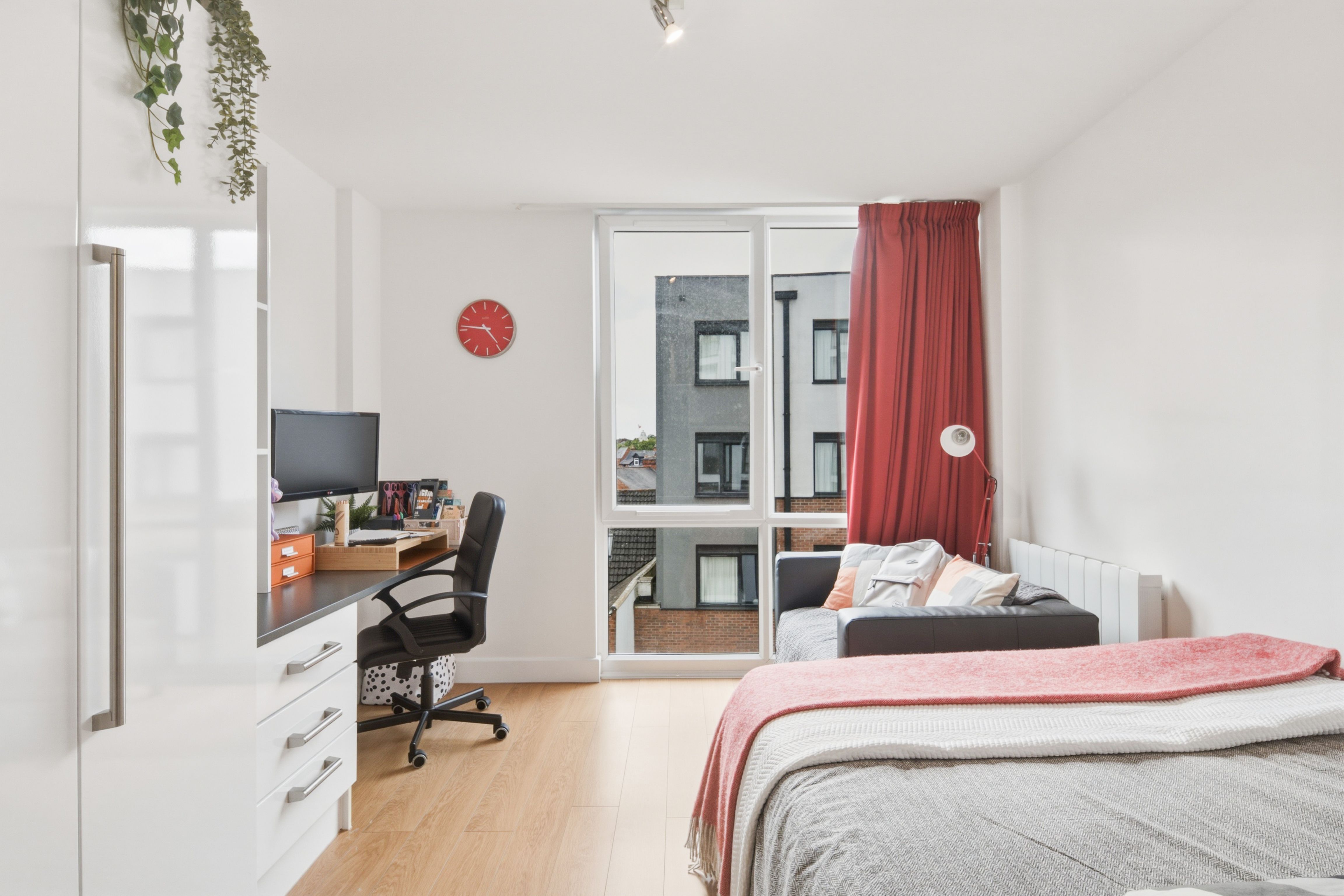 Silver Courtyard Studio - Floor 3-6