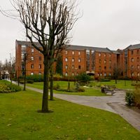 credit: http://upload.wikimedia.org/wikipedia/commons/1/1b/University_of_Strathclyde_The_Village.jpg