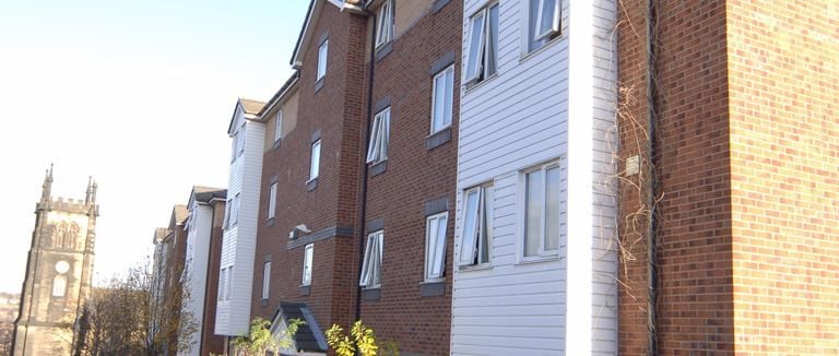 credit: http://www.leedsmet.ac.uk/accommodation/woodhouse-flats.htm