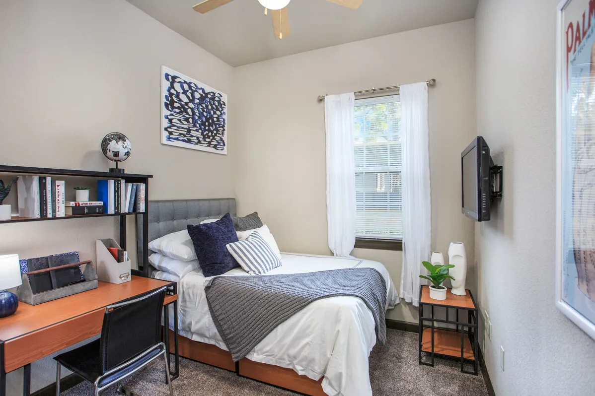 Hall - 4050 Lofts - 3