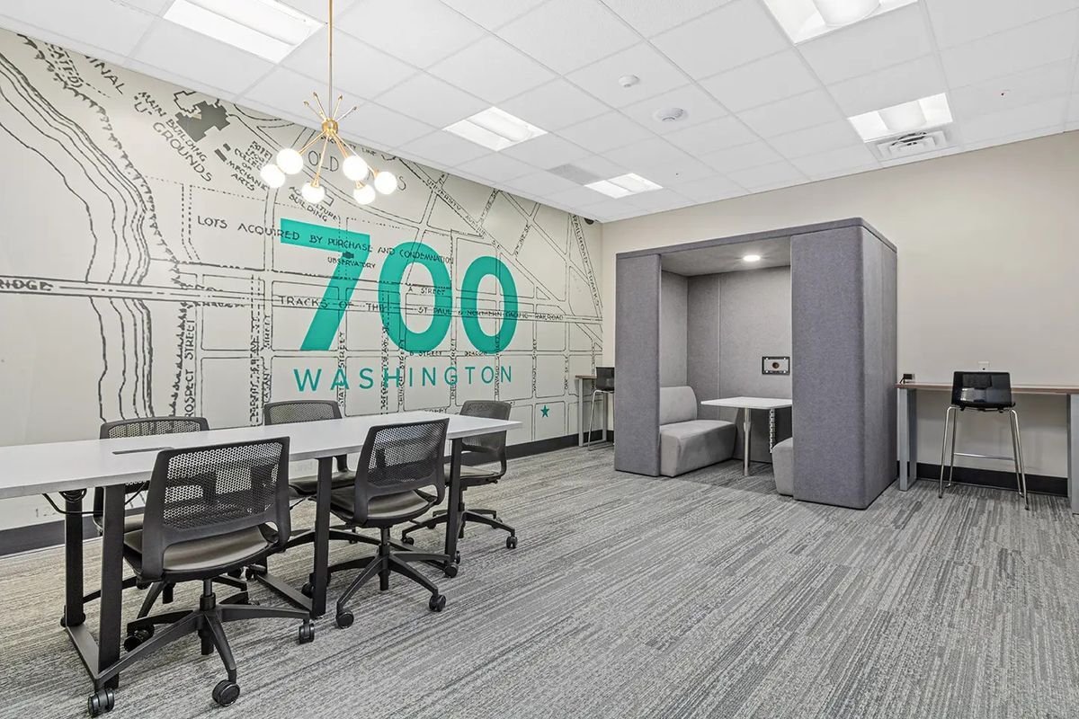Hall - 700 on Washington - 9