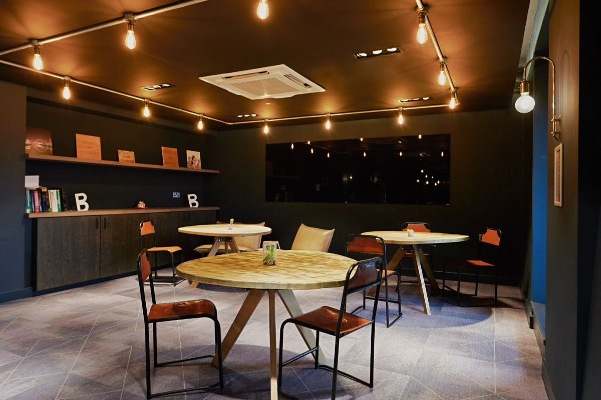 Hall - Glasgow West End - 0