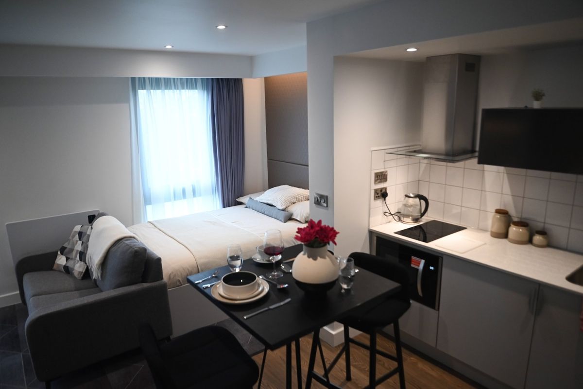 Hall - Glasgow West End - 8