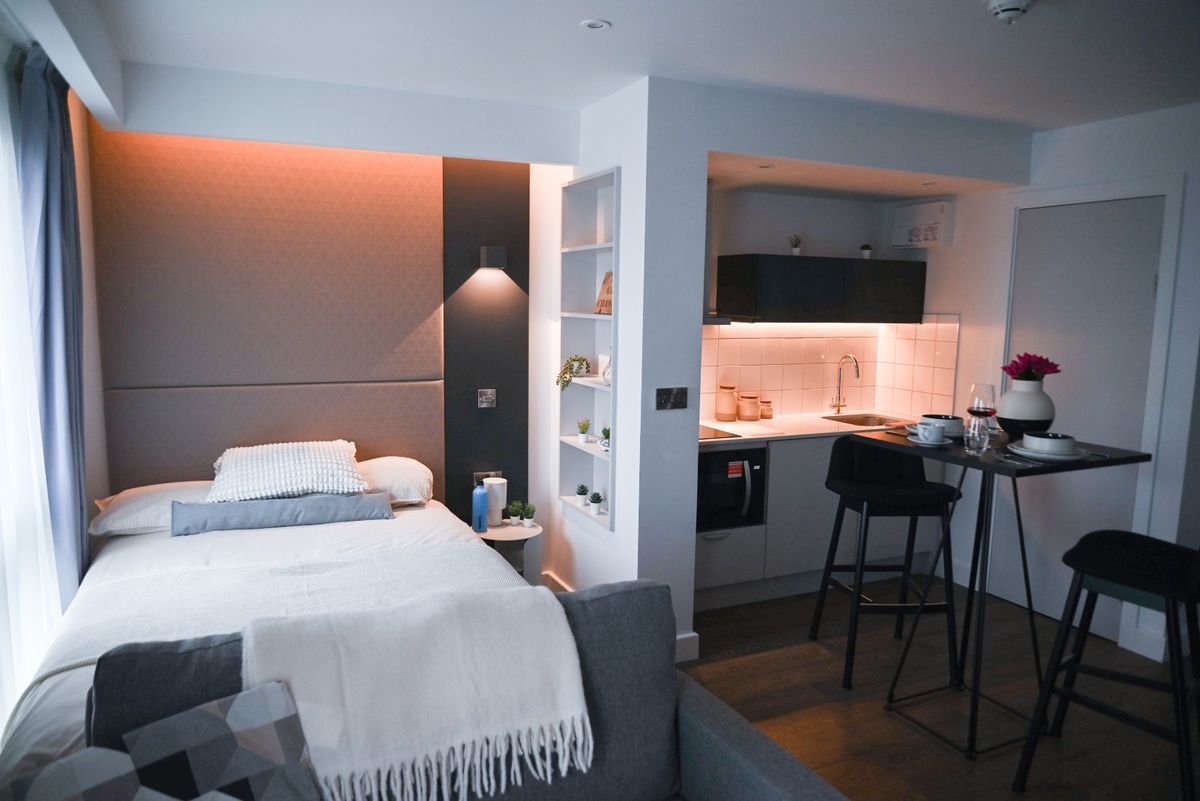 Hall - Glasgow West End - 9