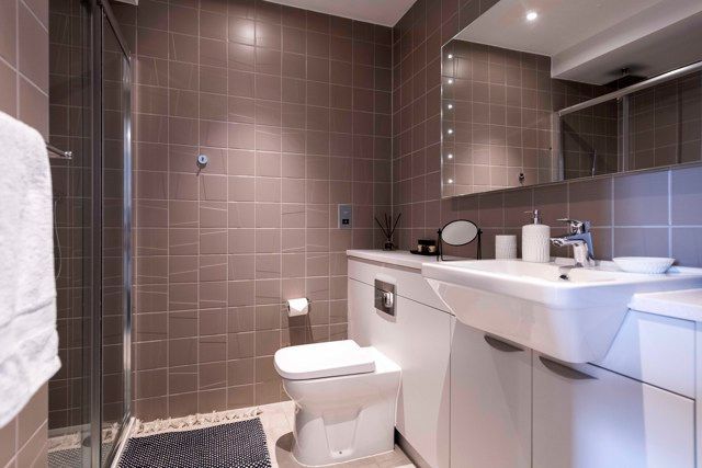 Hall - Glasgow West End - 5