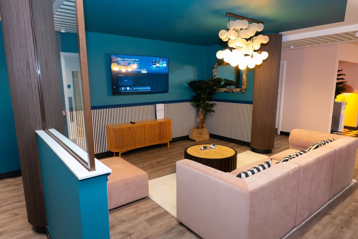 Hall - Arbury Court - 7