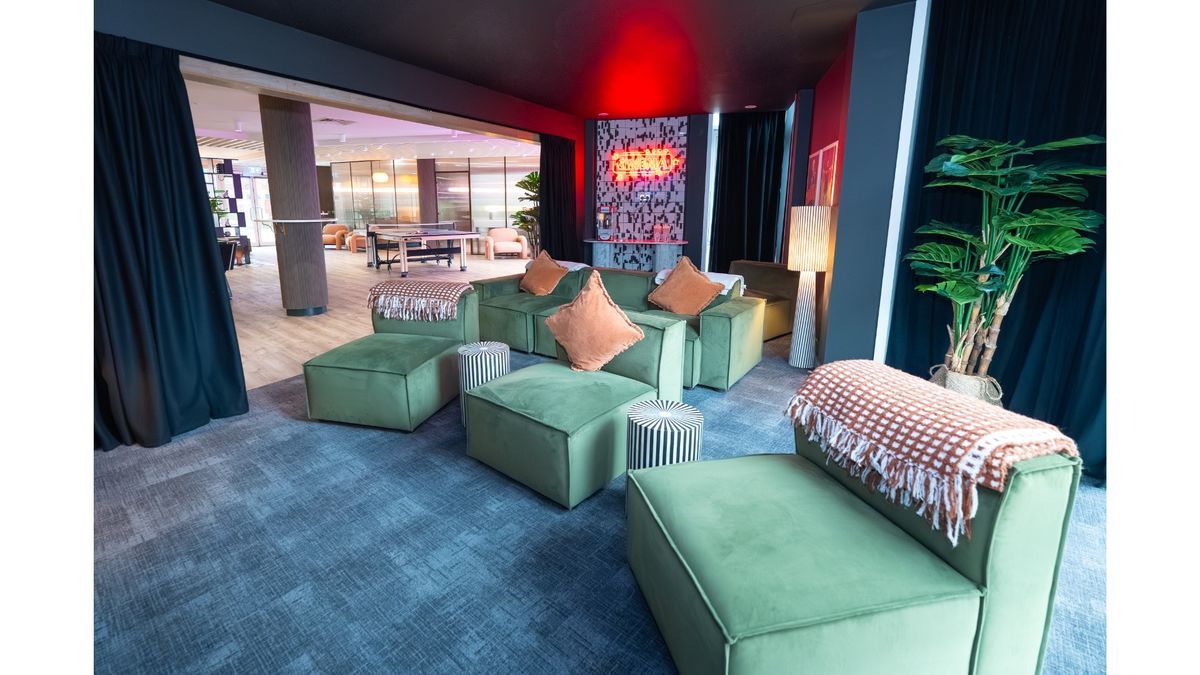 Hall - Arbury Court - 8