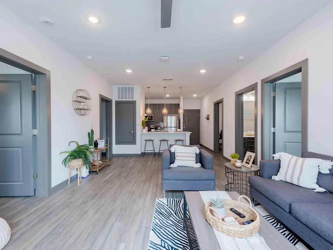 Hall - Austin Nueces - 5