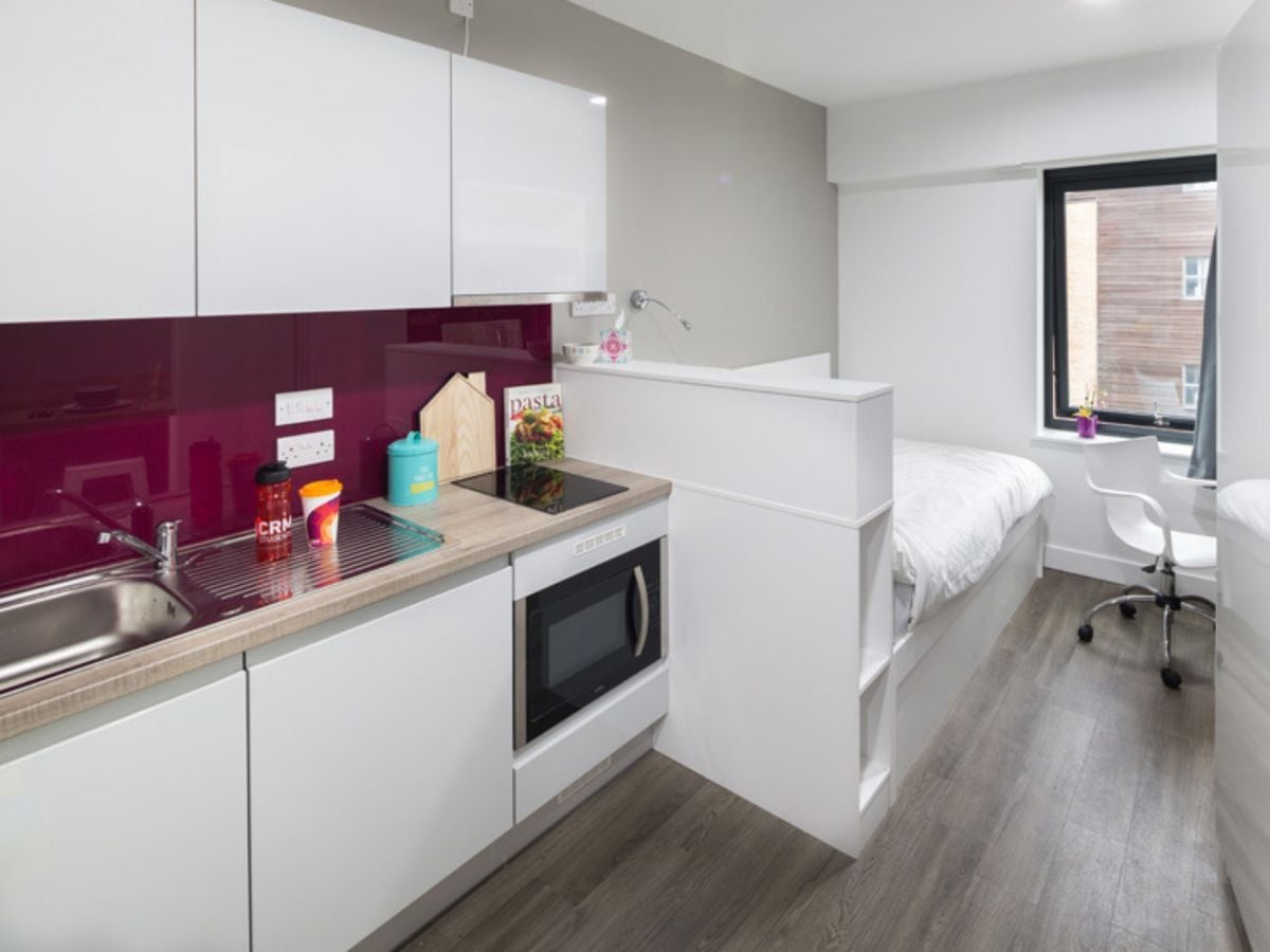 Hall - Axo Kingston - 4