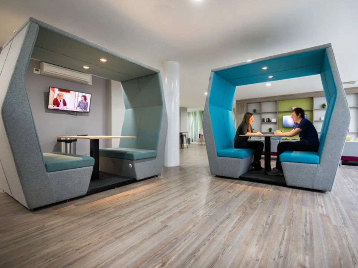 Hall - Axo Kingston - 5