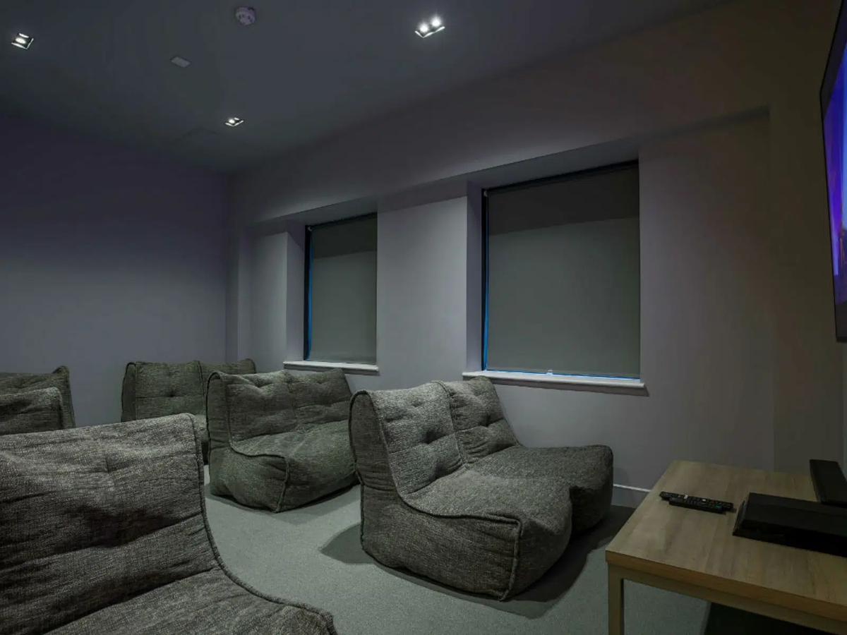 Hall - Axo Kingston - 7