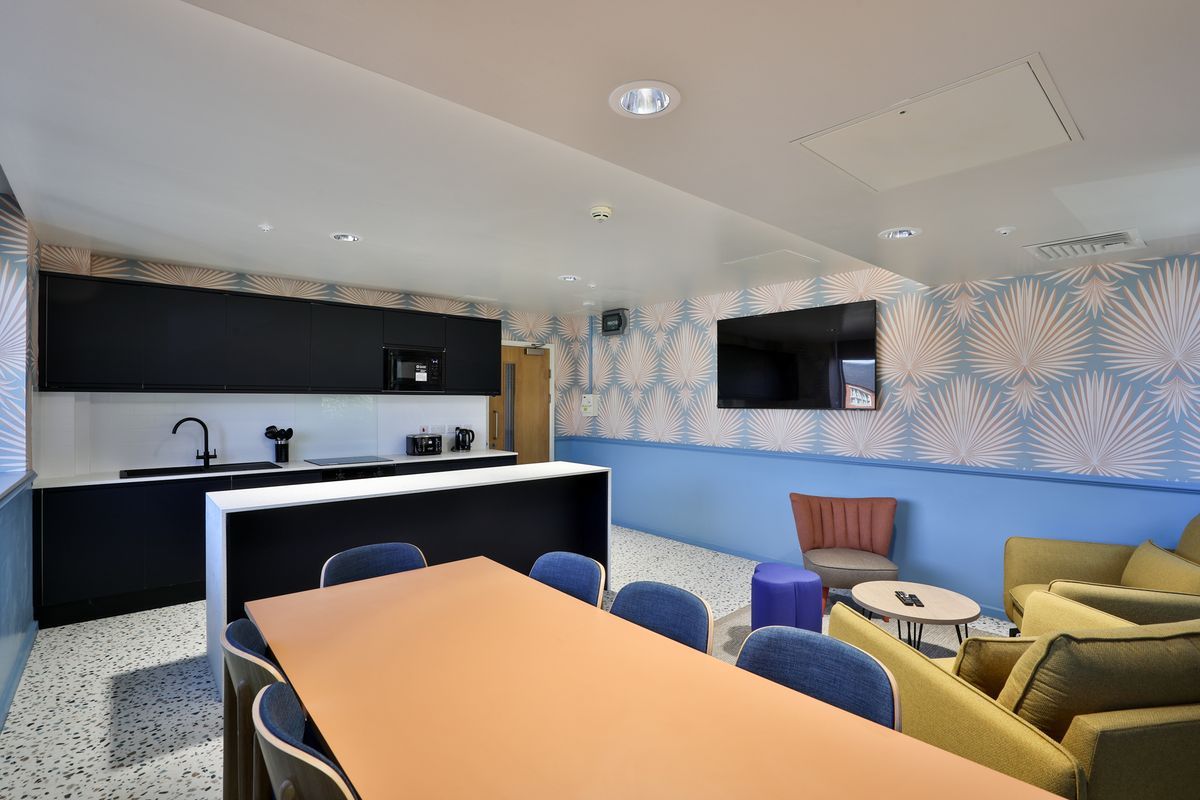 Hall - B16 Studios - 7