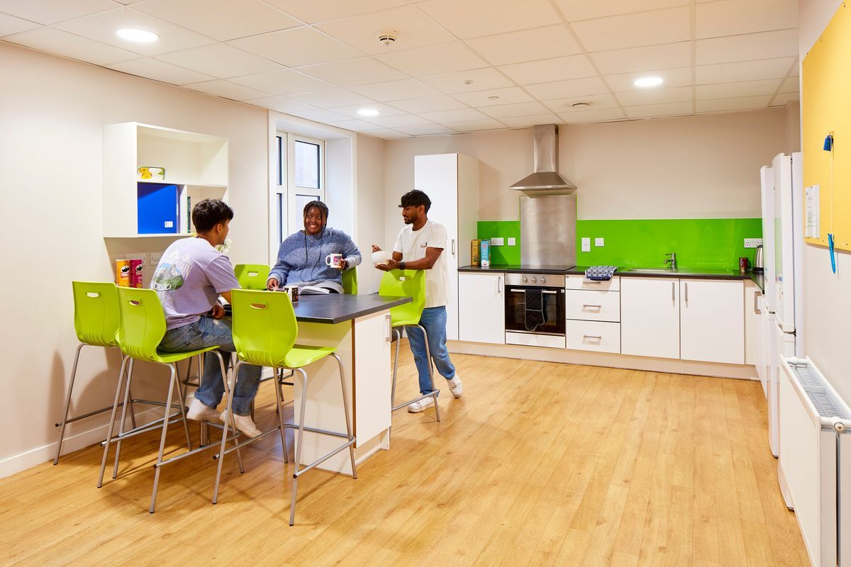 Hall - Bay Campus Accommodation - 8