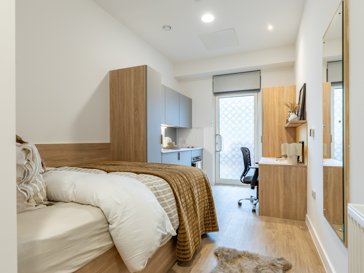 Hall - Beckton House - 0