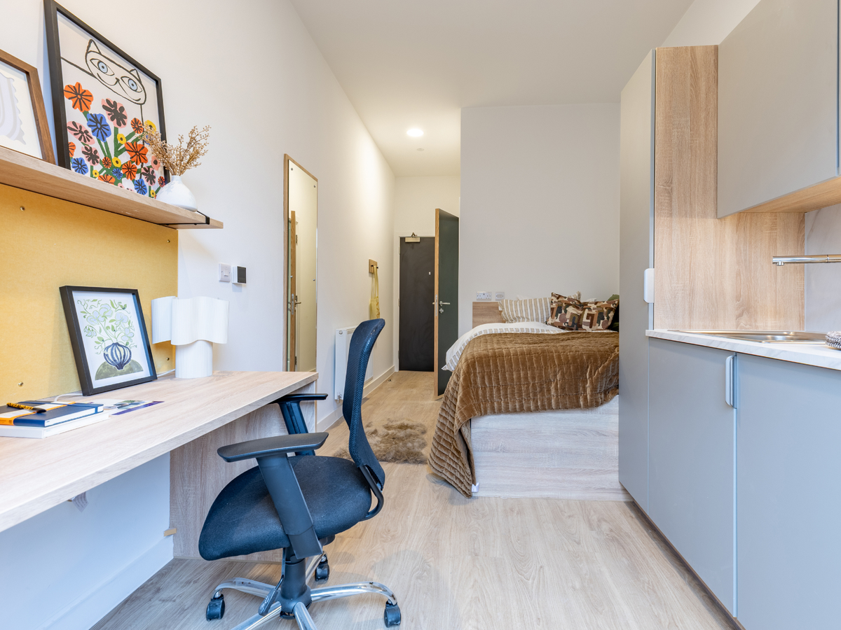 Hall - Beckton House - 1