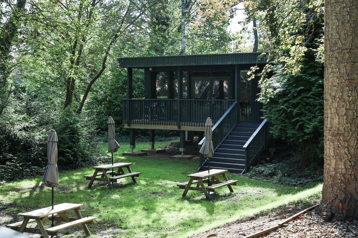 Hall - Beech Gardens - 9