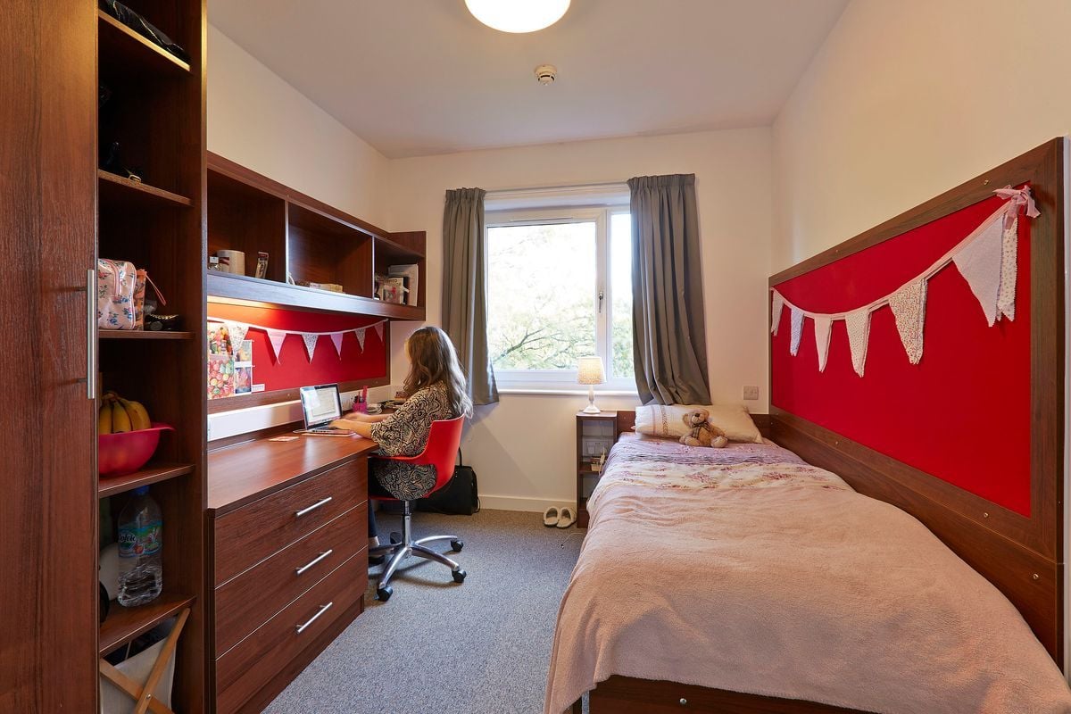 Hall - Bridges Hall - 8