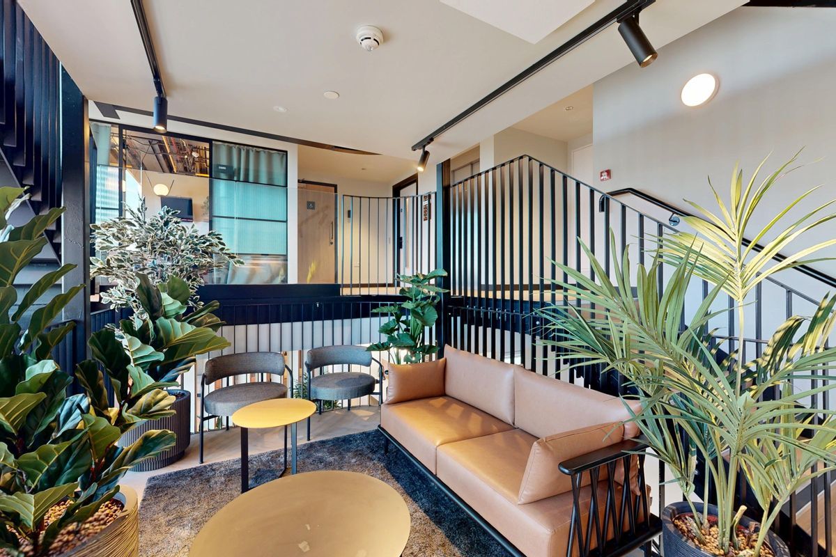 Hall - Bridgeside - 4