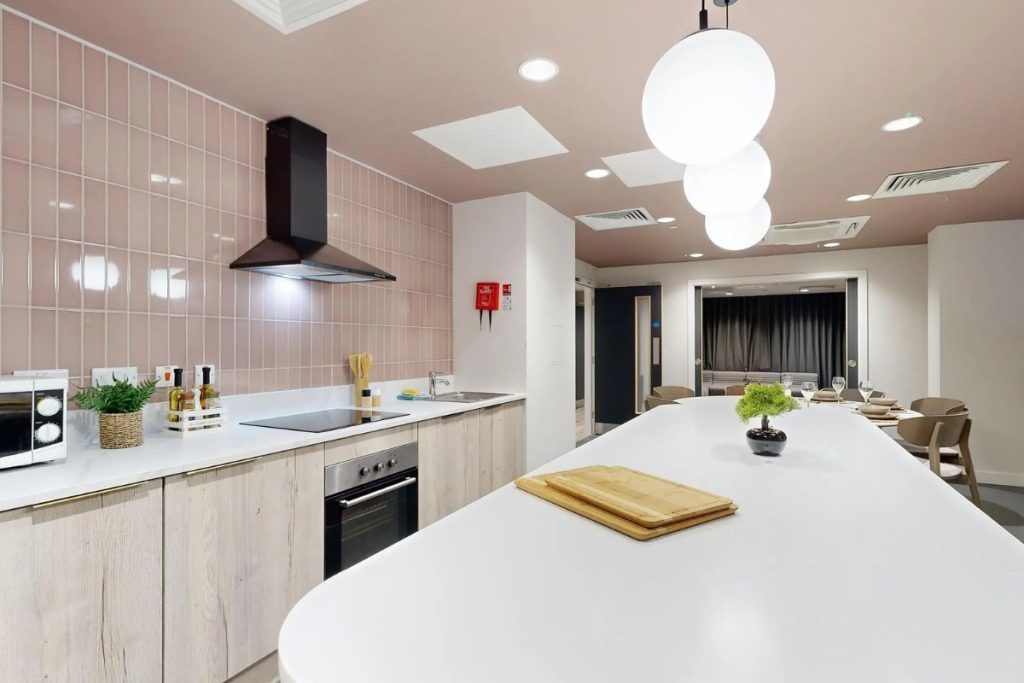 Hall - Briggate Studios - 9