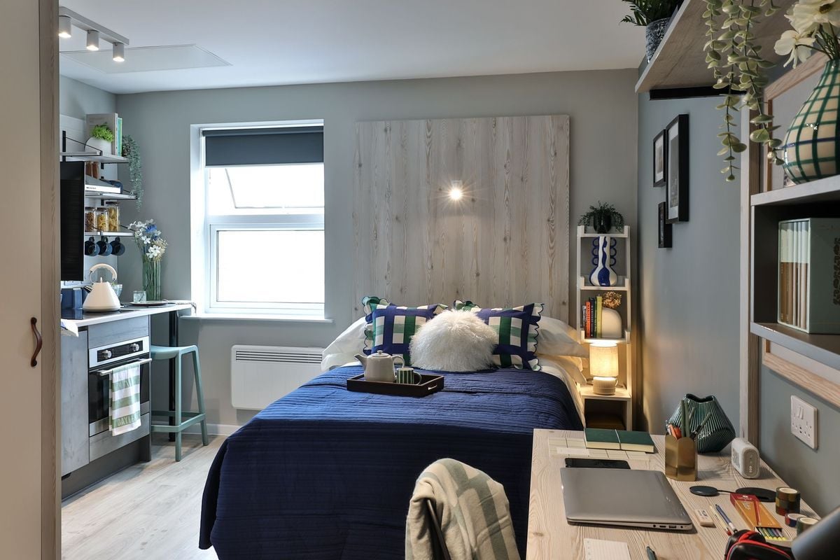 Hall - Brook Studios - 9