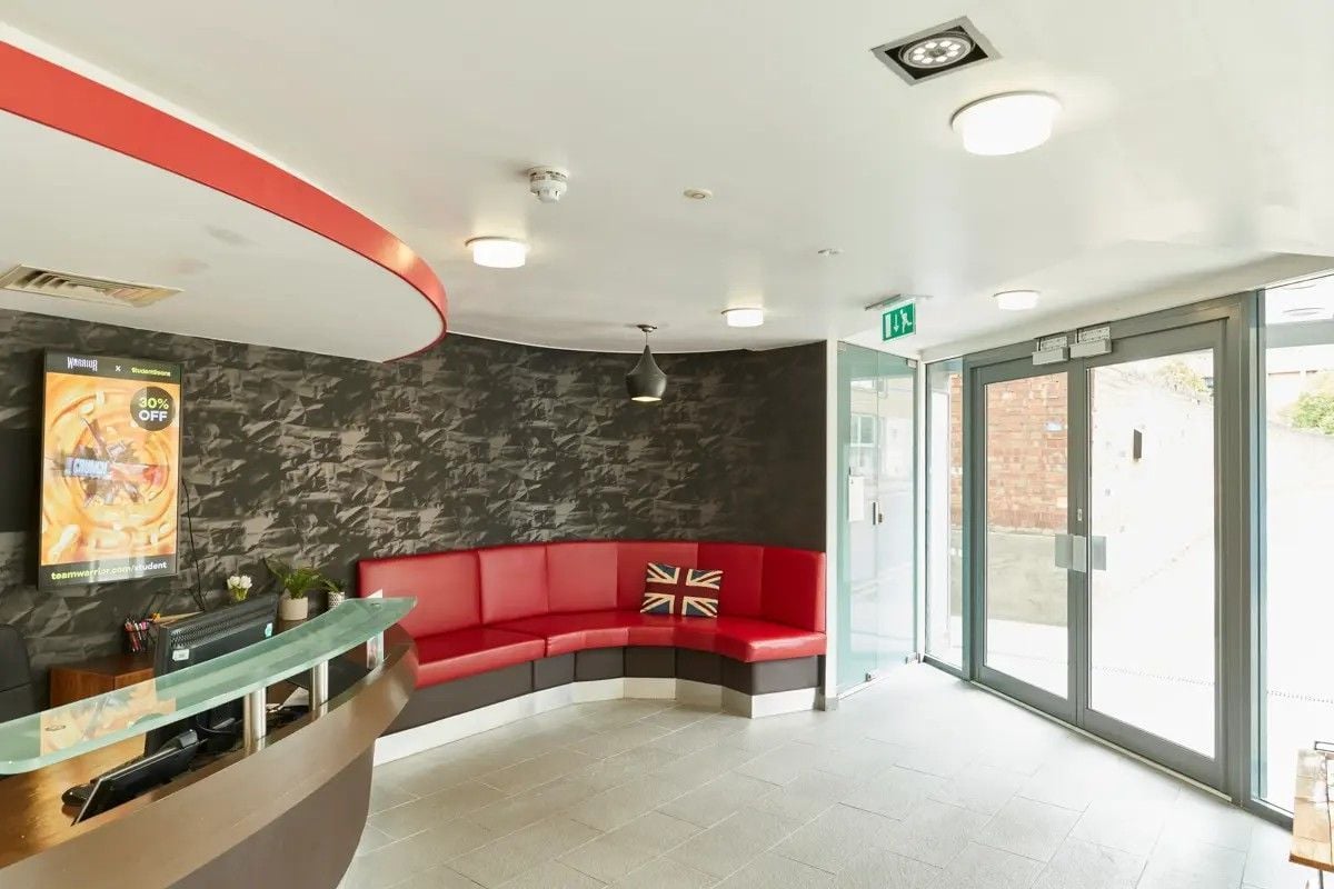 Hall Brunswick House - 1