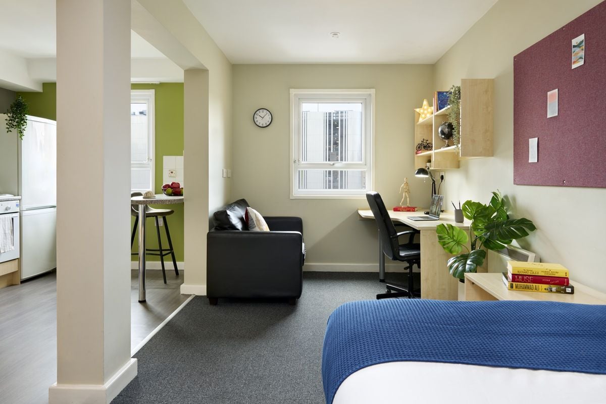 Hall - Calcott Ten - 1