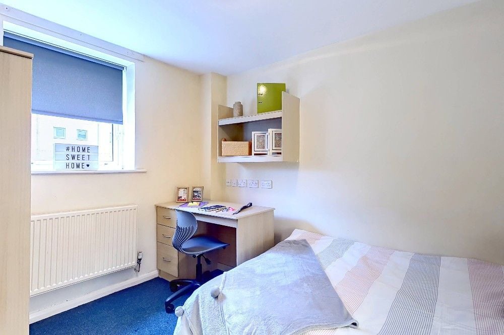 Hall - Cambridge House - 0