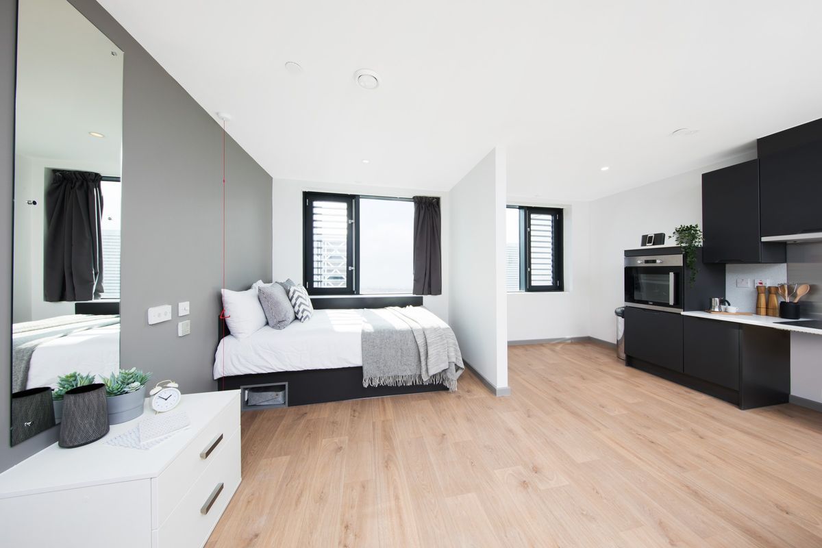 Campbell House, Bristol 15 Reviews by Students