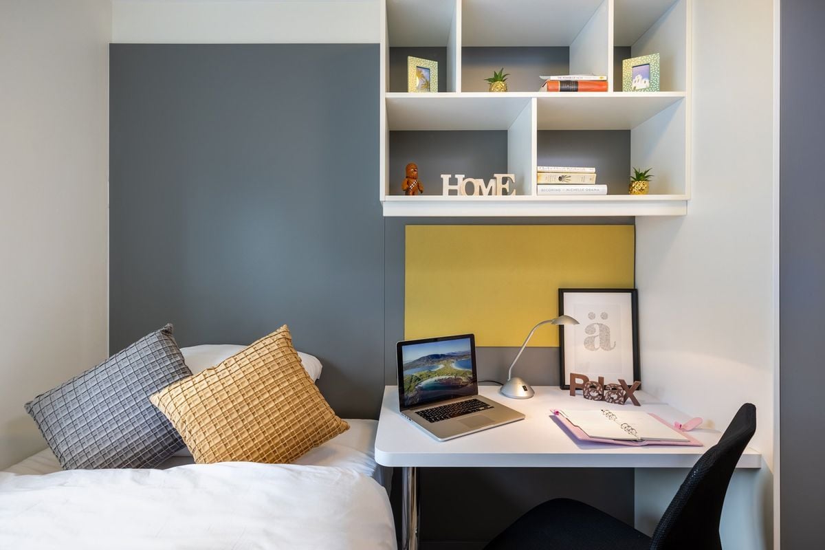 Hall - Canvas Cúirt na Coiribe - 3