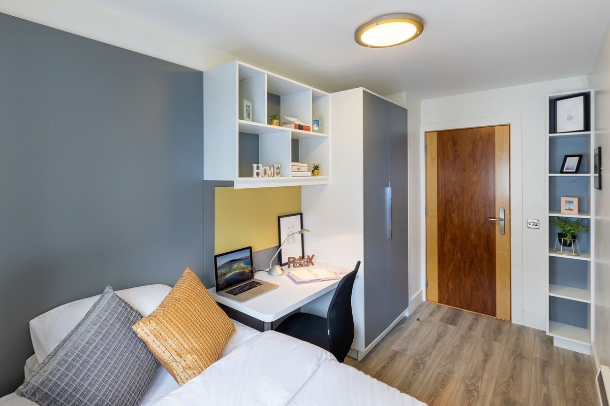 Hall - Canvas Cúirt na Coiribe - 6