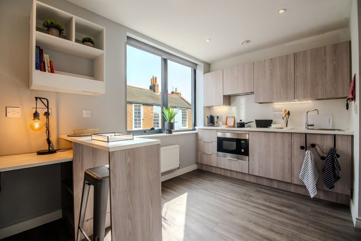 Hall - Cassaton House - 6