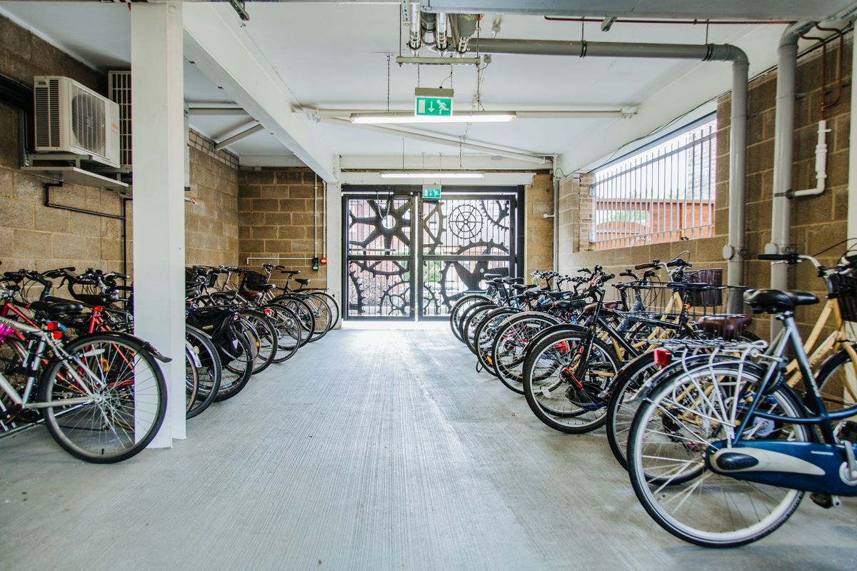 Hall Castle Hill - 9