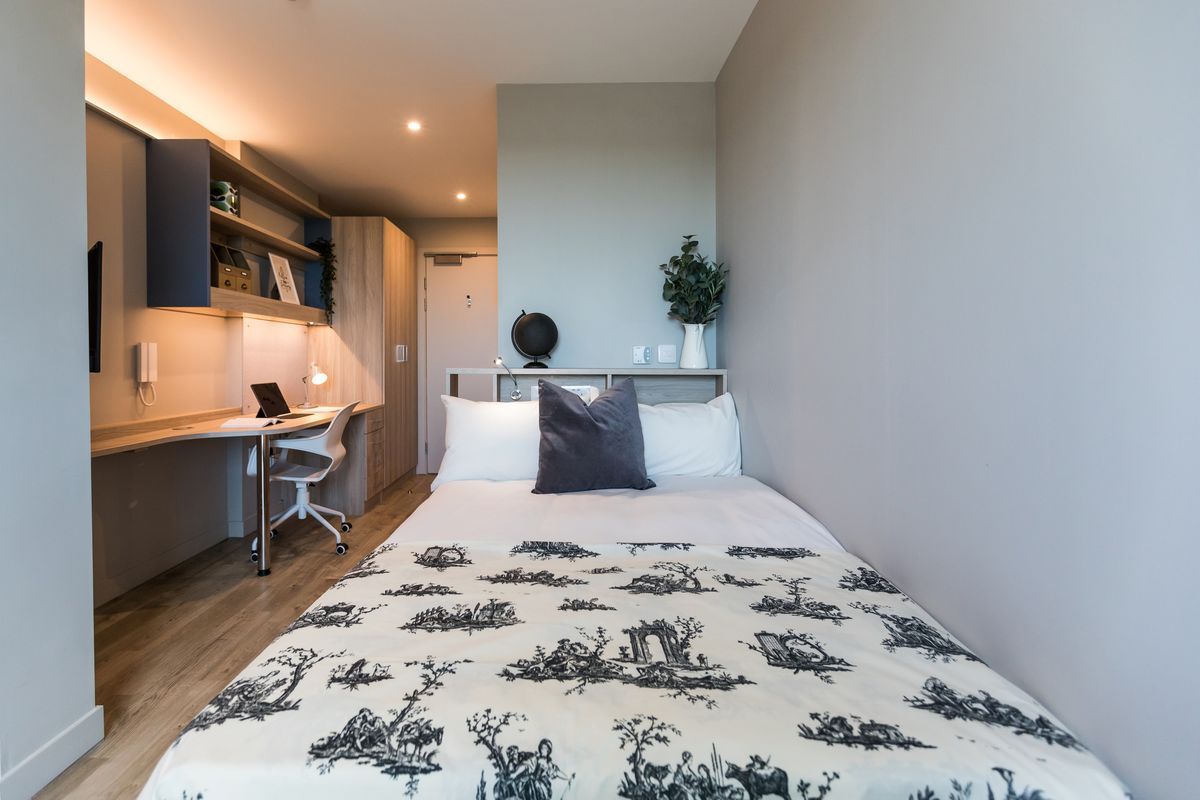 Hall - Caton Court - 6