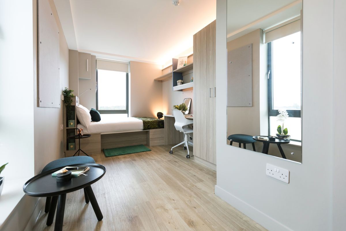 Hall - Caton Court - 1