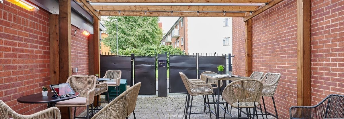 Hall - Cavendish Place - 4