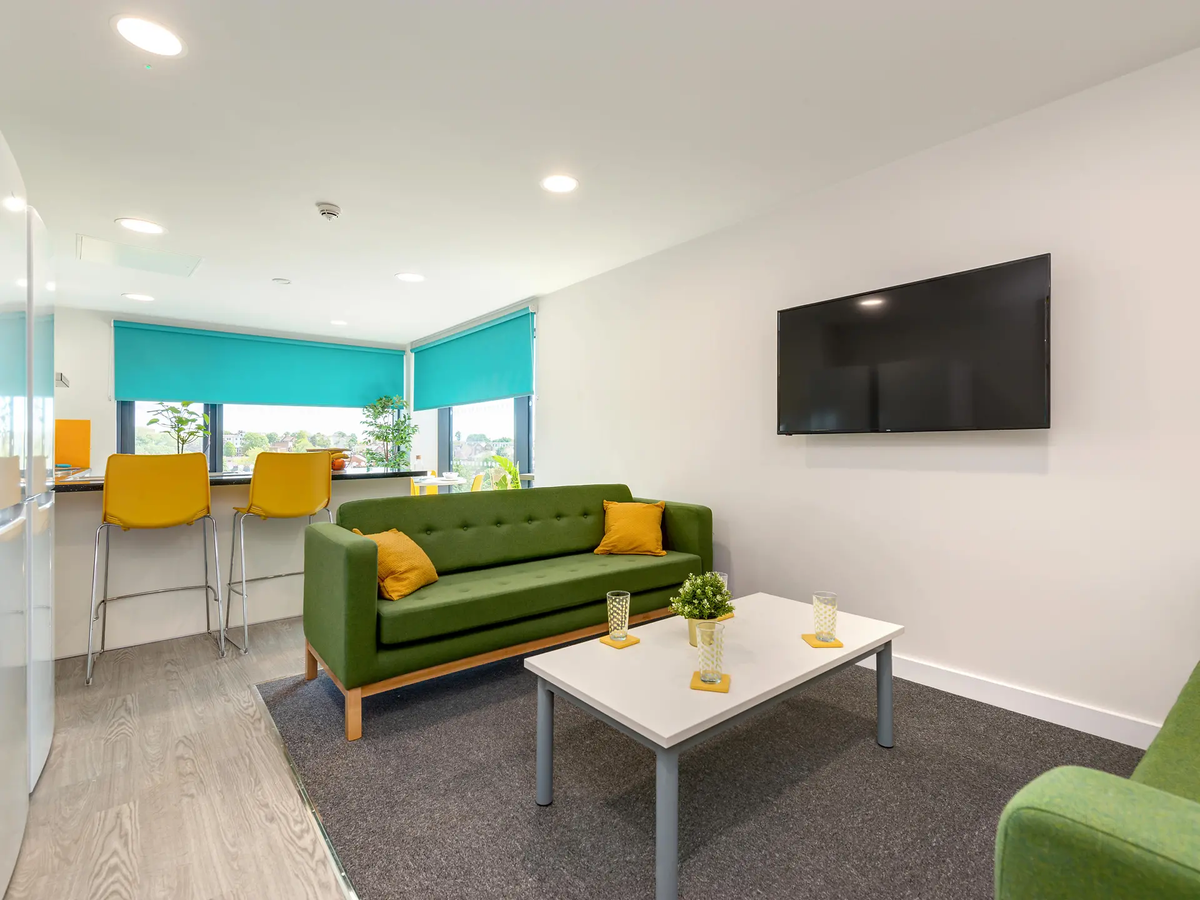 Hall - Central Living - 5
