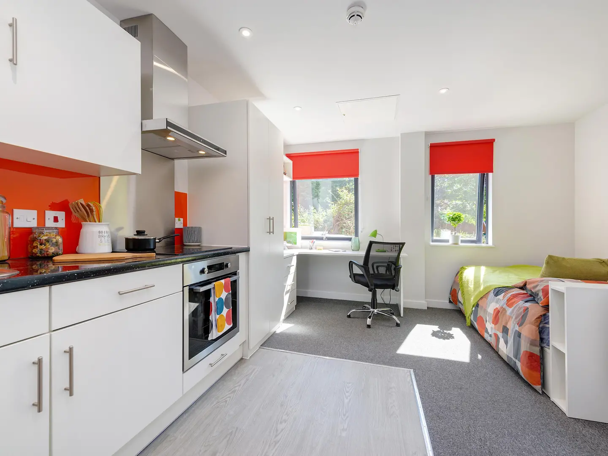 Hall - Central Living - 0