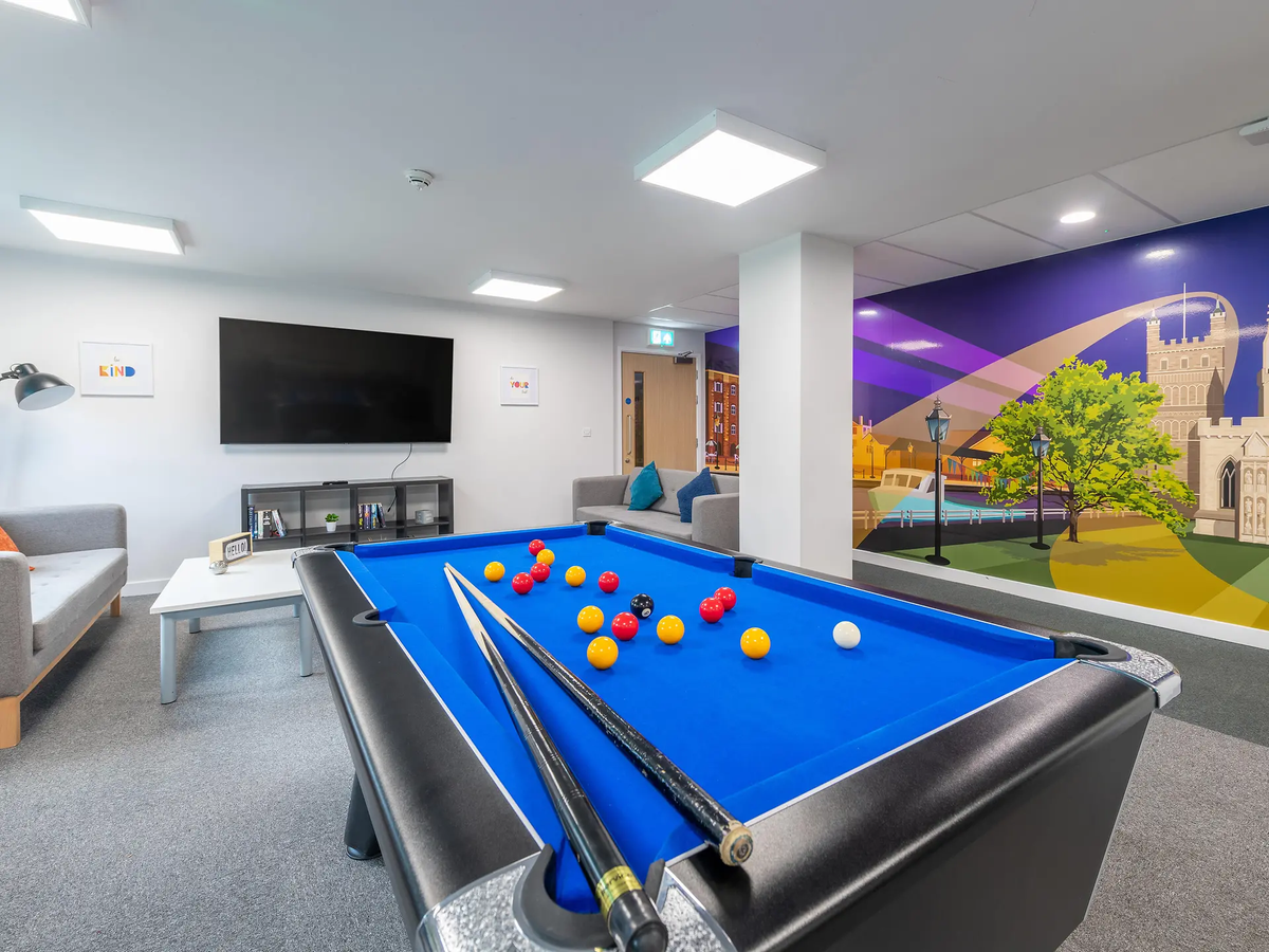 Hall - Central Living - 3
