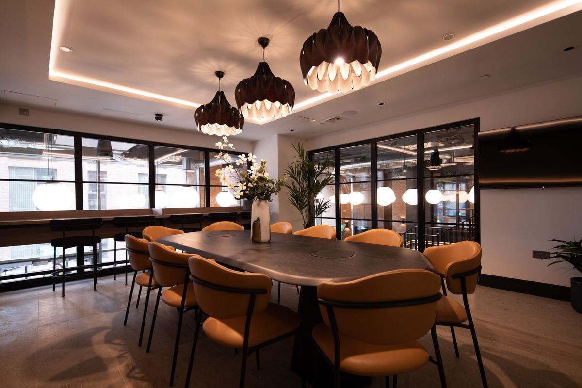 Hall - Centre Court - 6