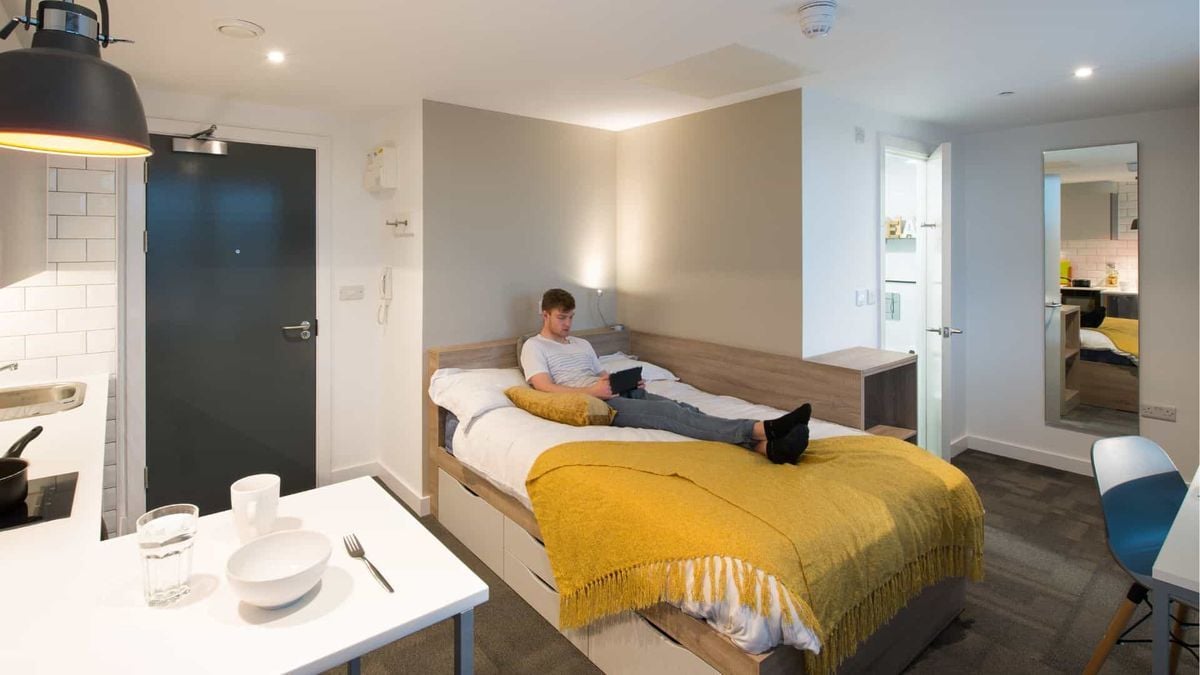 Hall - CityBlock Marton Street - 4