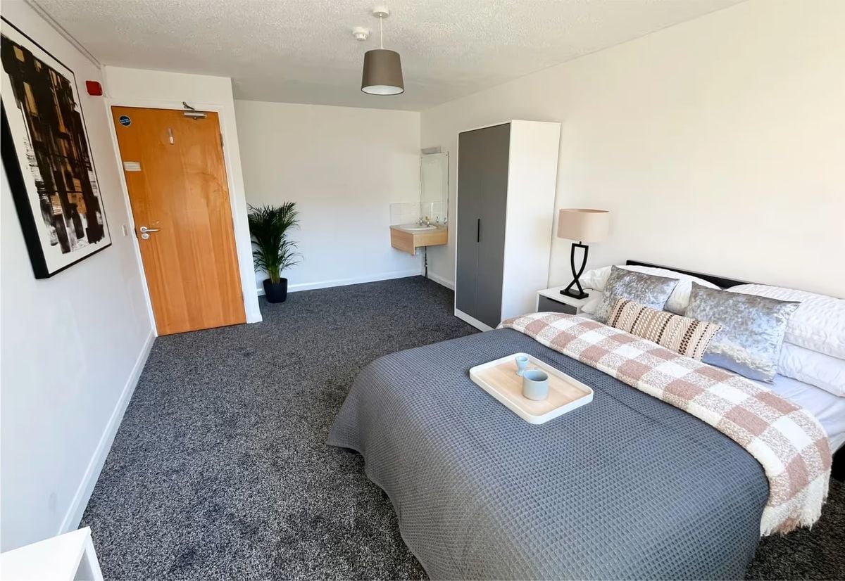 Hall - Clanny House - 5