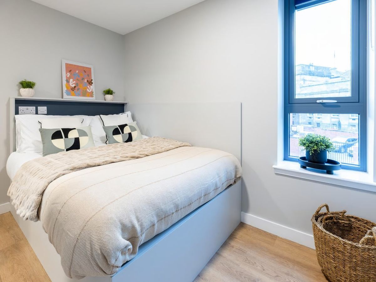 Hall - Clyde Court - 10