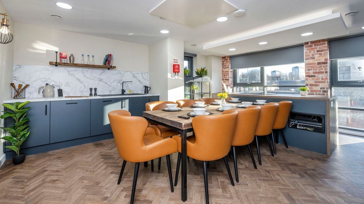 Hall - Clyde Court - 5