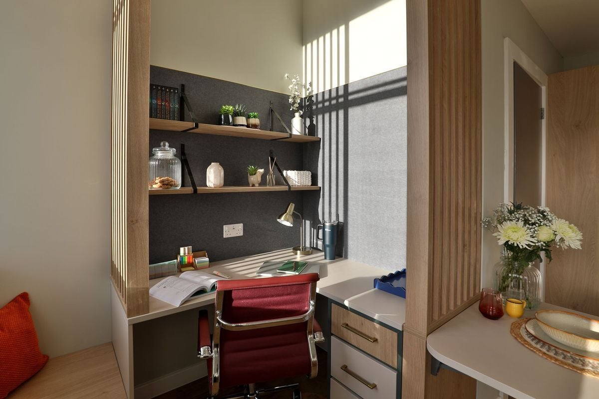 Hall - College House - 9