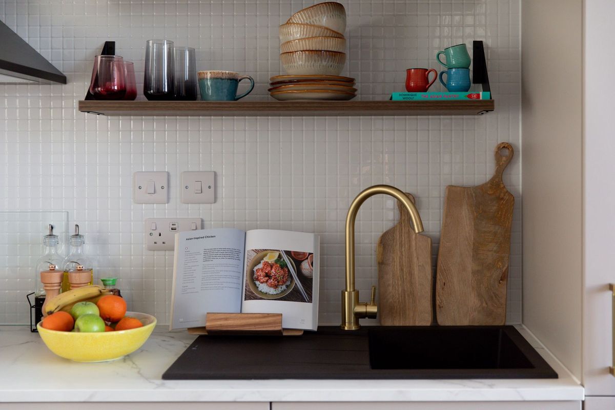 Hall - College House - 7