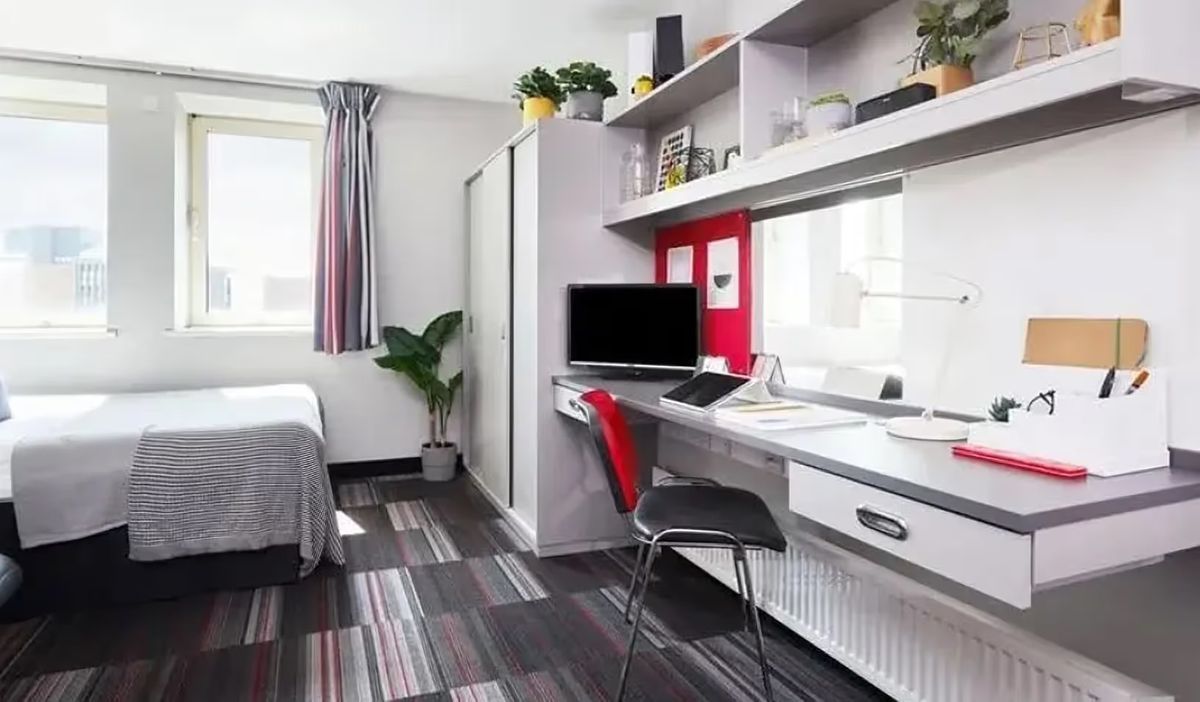 Hall Corporation Village - 6