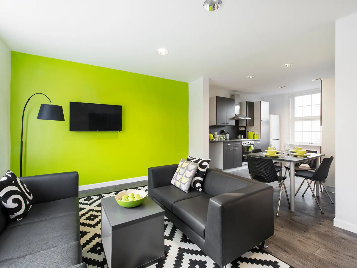 Hall Crescent Place - 2