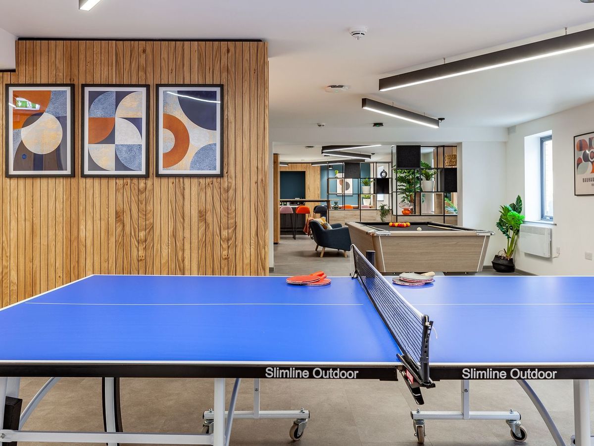 Hall - Devonshire Courtyard - 3