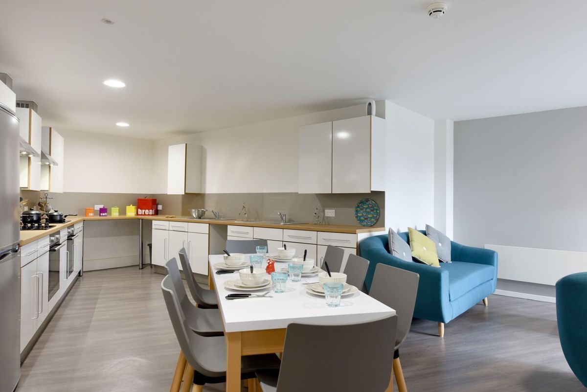 Hall Dobbie Point, Glasgow - 5