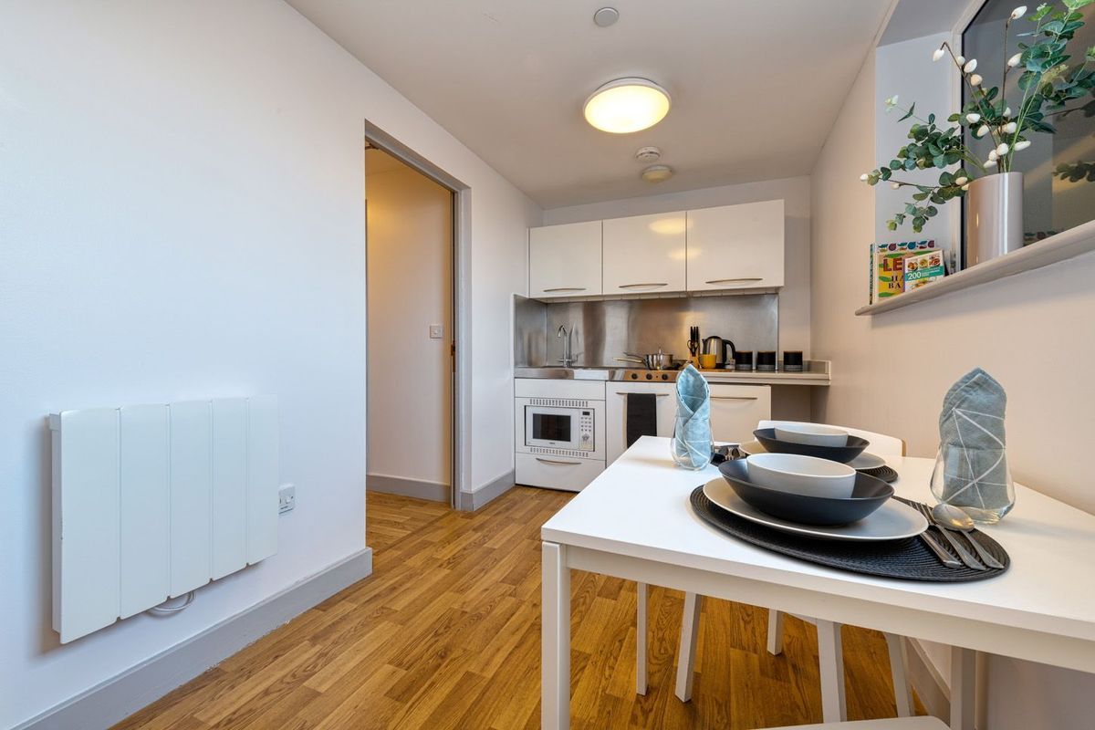 Hall Earlsdon Street - 4